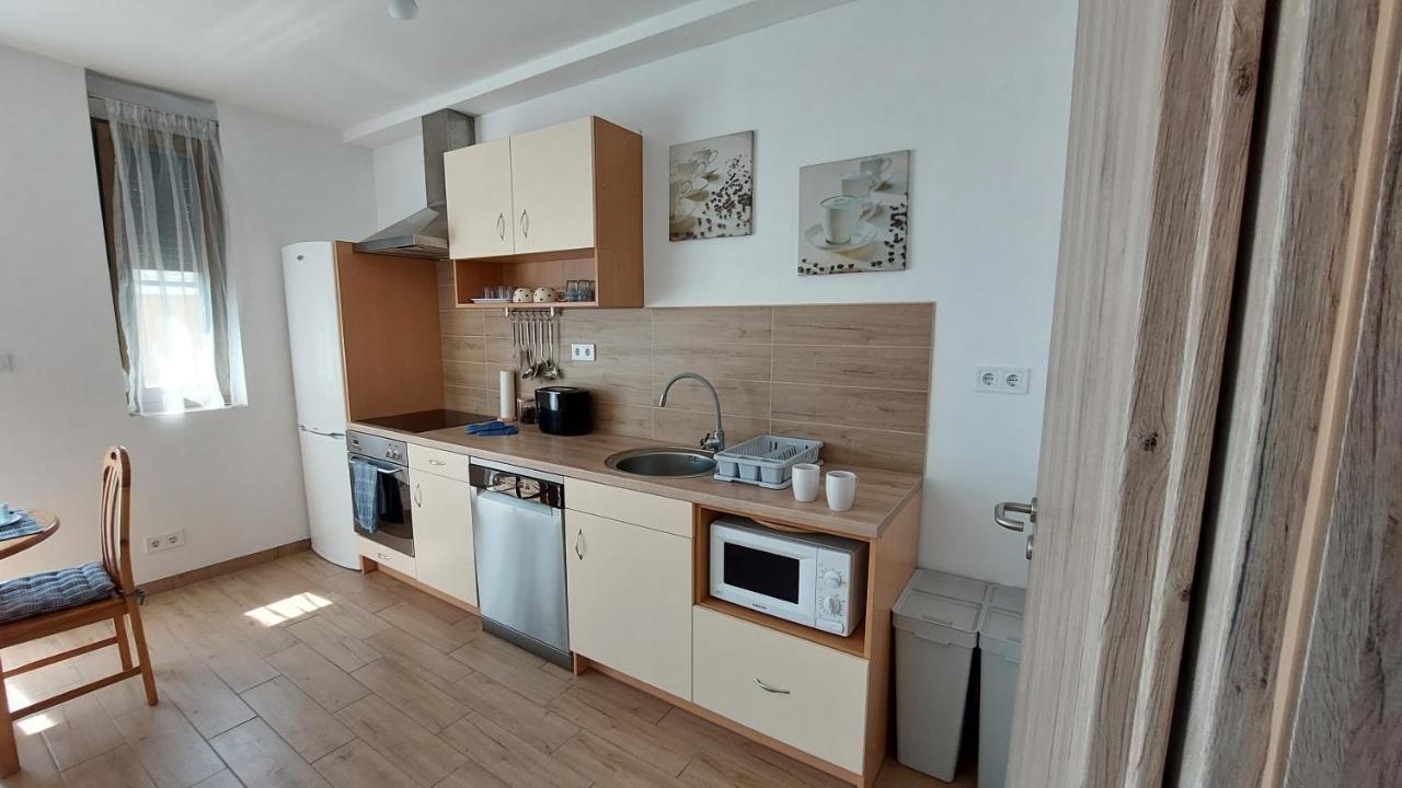 Zita Apartman Apartment Balatonalmádi Екстериор снимка